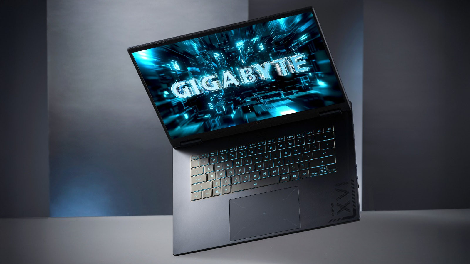 Review GIGABYTE Gaming A16 Pro DXH: laptop pentru cele mai solicitante jocuri ale momentului